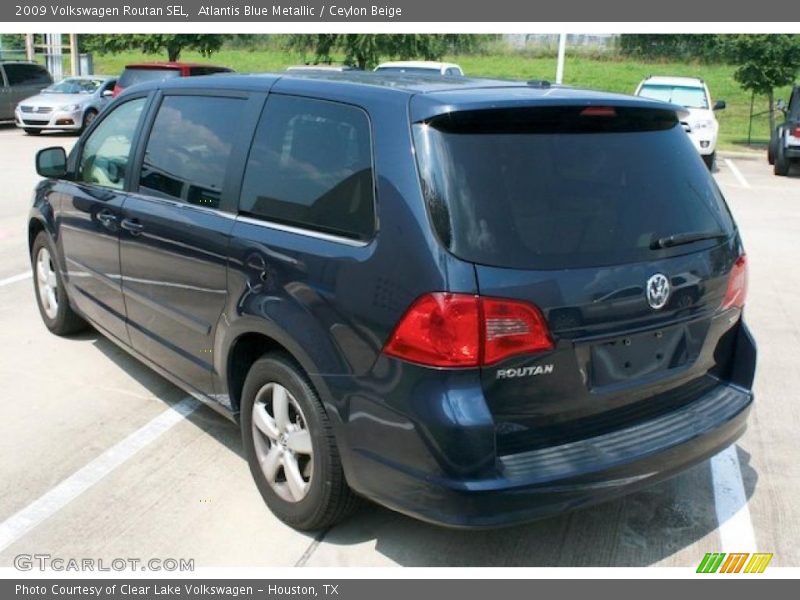 Atlantis Blue Metallic / Ceylon Beige 2009 Volkswagen Routan SEL