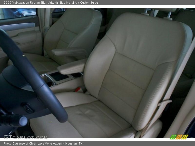 Atlantis Blue Metallic / Ceylon Beige 2009 Volkswagen Routan SEL
