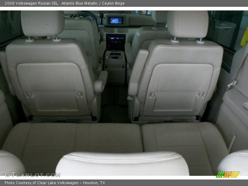 Atlantis Blue Metallic / Ceylon Beige 2009 Volkswagen Routan SEL