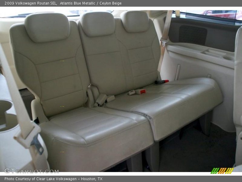 Atlantis Blue Metallic / Ceylon Beige 2009 Volkswagen Routan SEL