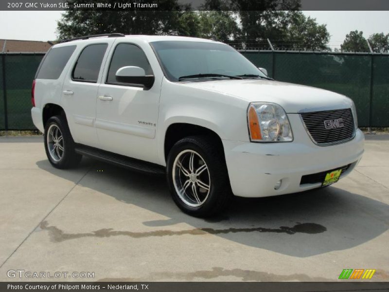 Summit White / Light Titanium 2007 GMC Yukon SLE