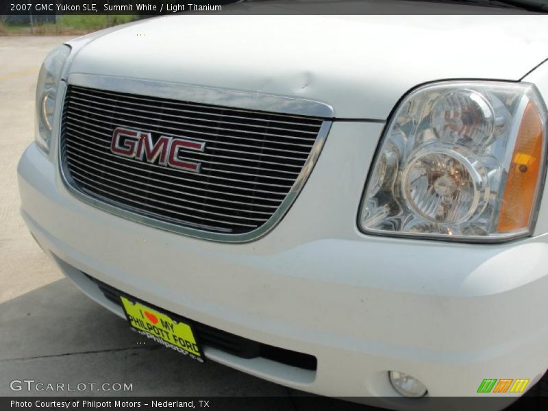 Summit White / Light Titanium 2007 GMC Yukon SLE