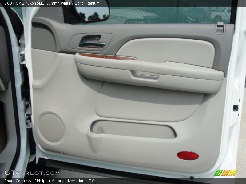 Summit White / Light Titanium 2007 GMC Yukon SLE