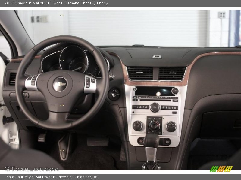 White Diamond Tricoat / Ebony 2011 Chevrolet Malibu LT