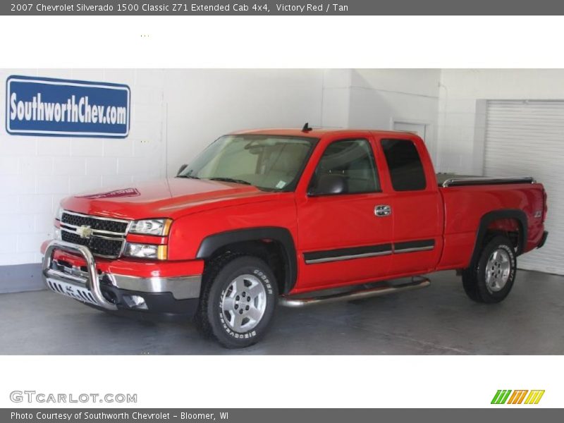 Victory Red / Tan 2007 Chevrolet Silverado 1500 Classic Z71 Extended Cab 4x4