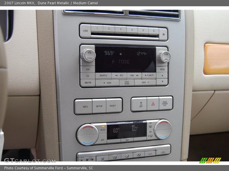 Dune Pearl Metallic / Medium Camel 2007 Lincoln MKX