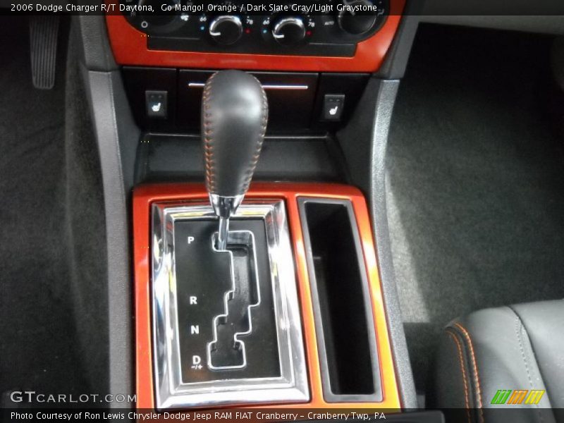 Go Mango! Orange / Dark Slate Gray/Light Graystone 2006 Dodge Charger R/T Daytona