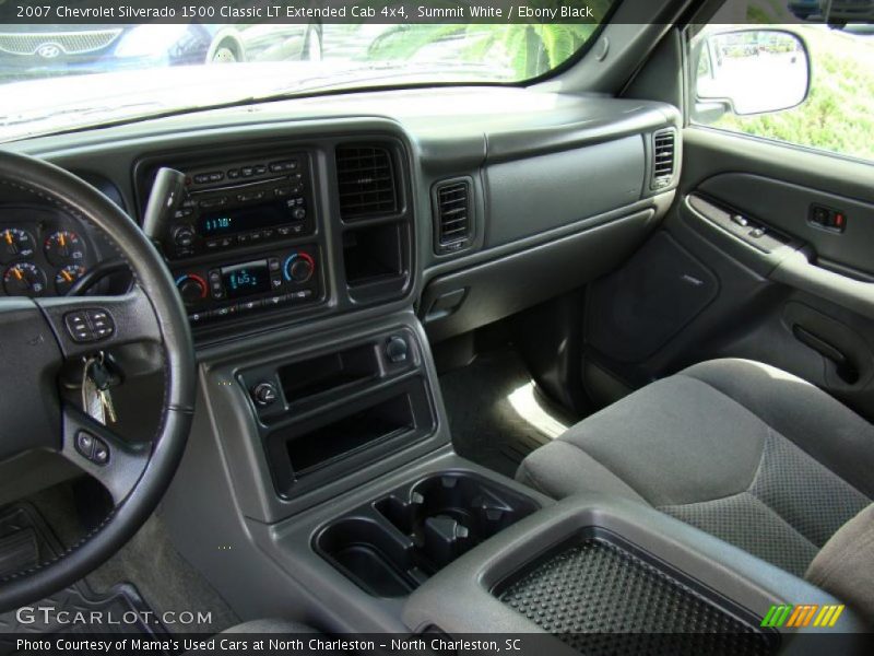 Summit White / Ebony Black 2007 Chevrolet Silverado 1500 Classic LT Extended Cab 4x4