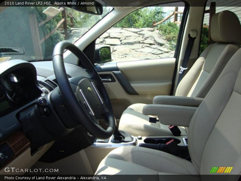 Alaska White / Almond 2010 Land Rover LR2 HSE