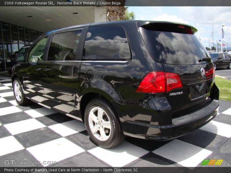 Nocturne Black Metallic / Ceylon Beige 2009 Volkswagen Routan SEL