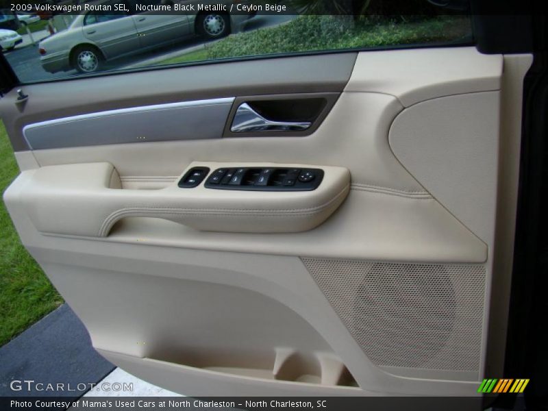 Nocturne Black Metallic / Ceylon Beige 2009 Volkswagen Routan SEL