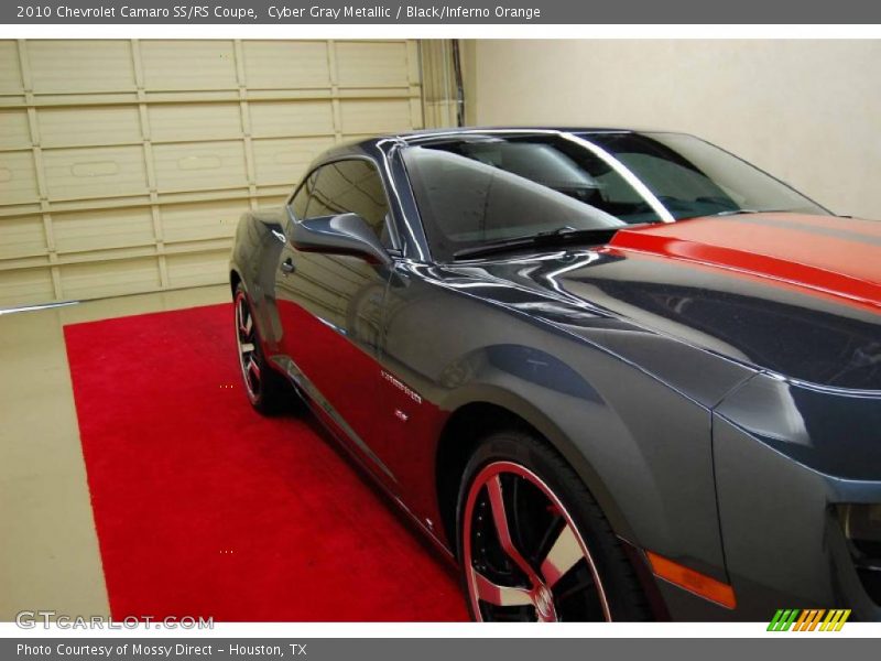 Cyber Gray Metallic / Black/Inferno Orange 2010 Chevrolet Camaro SS/RS Coupe