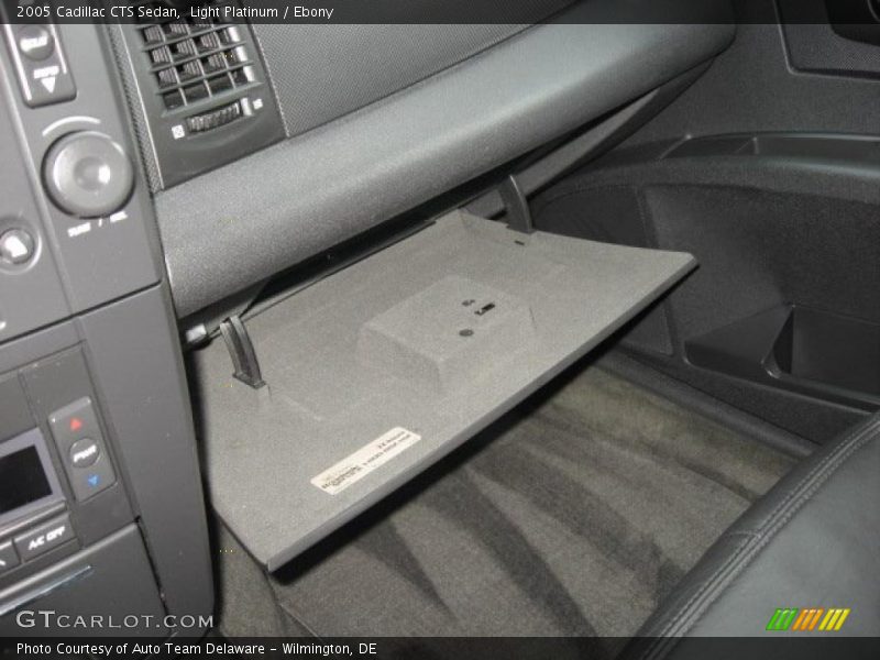 Light Platinum / Ebony 2005 Cadillac CTS Sedan