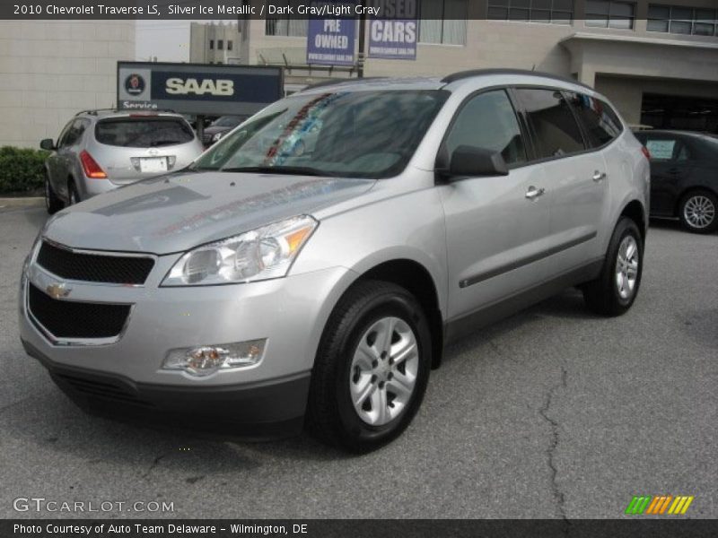 Silver Ice Metallic / Dark Gray/Light Gray 2010 Chevrolet Traverse LS