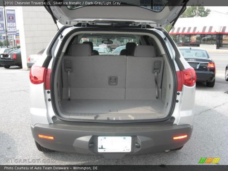 Silver Ice Metallic / Dark Gray/Light Gray 2010 Chevrolet Traverse LS