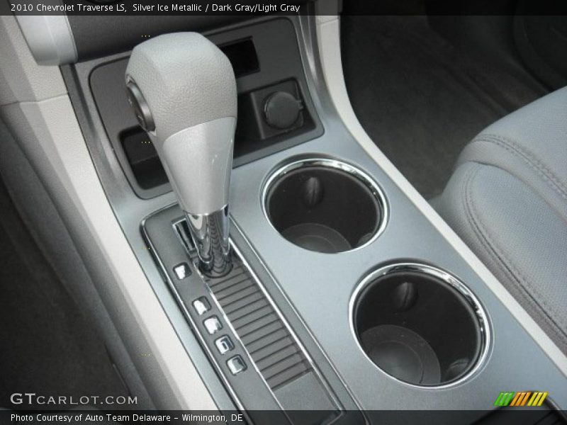 Silver Ice Metallic / Dark Gray/Light Gray 2010 Chevrolet Traverse LS