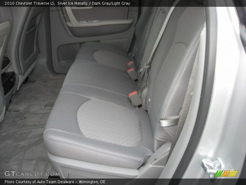 Silver Ice Metallic / Dark Gray/Light Gray 2010 Chevrolet Traverse LS