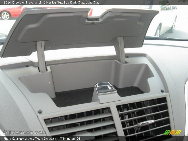 Silver Ice Metallic / Dark Gray/Light Gray 2010 Chevrolet Traverse LS
