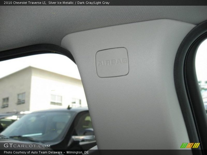 Silver Ice Metallic / Dark Gray/Light Gray 2010 Chevrolet Traverse LS