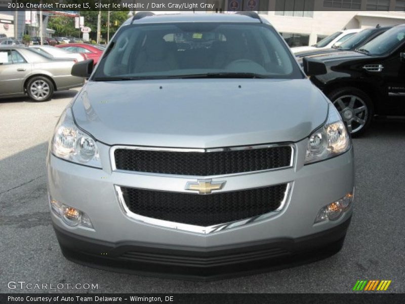 Silver Ice Metallic / Dark Gray/Light Gray 2010 Chevrolet Traverse LS