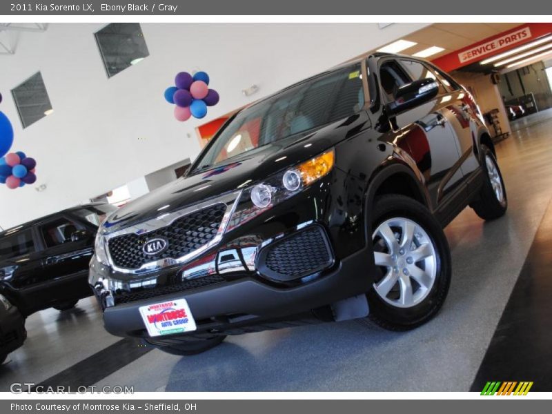 Ebony Black / Gray 2011 Kia Sorento LX