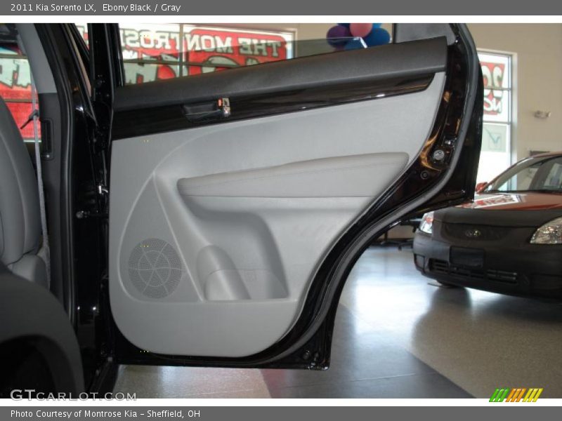 Ebony Black / Gray 2011 Kia Sorento LX