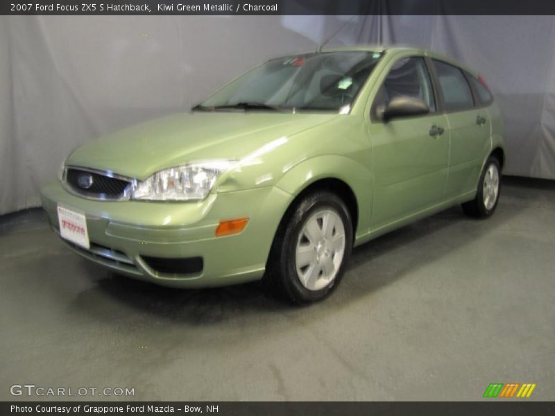 Kiwi Green Metallic / Charcoal 2007 Ford Focus ZX5 S Hatchback