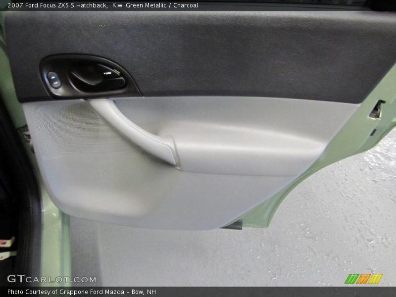 Kiwi Green Metallic / Charcoal 2007 Ford Focus ZX5 S Hatchback