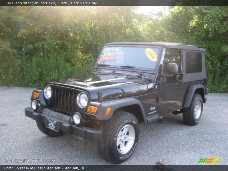Black / Dark Slate Gray 2004 Jeep Wrangler Sport 4x4