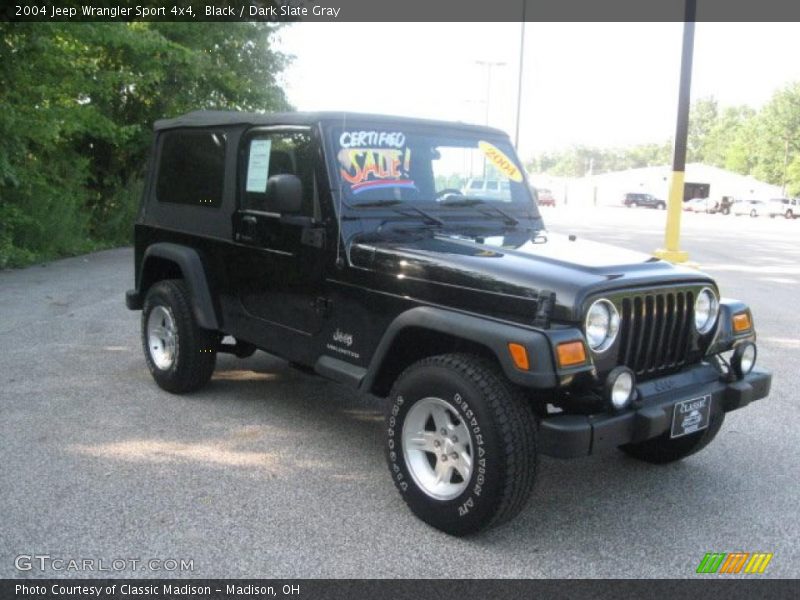 Black / Dark Slate Gray 2004 Jeep Wrangler Sport 4x4