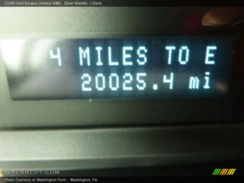 Silver Metallic / Stone 2008 Ford Escape Limited 4WD