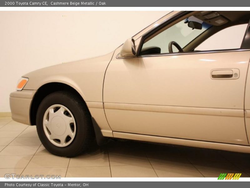 Cashmere Beige Metallic / Oak 2000 Toyota Camry CE