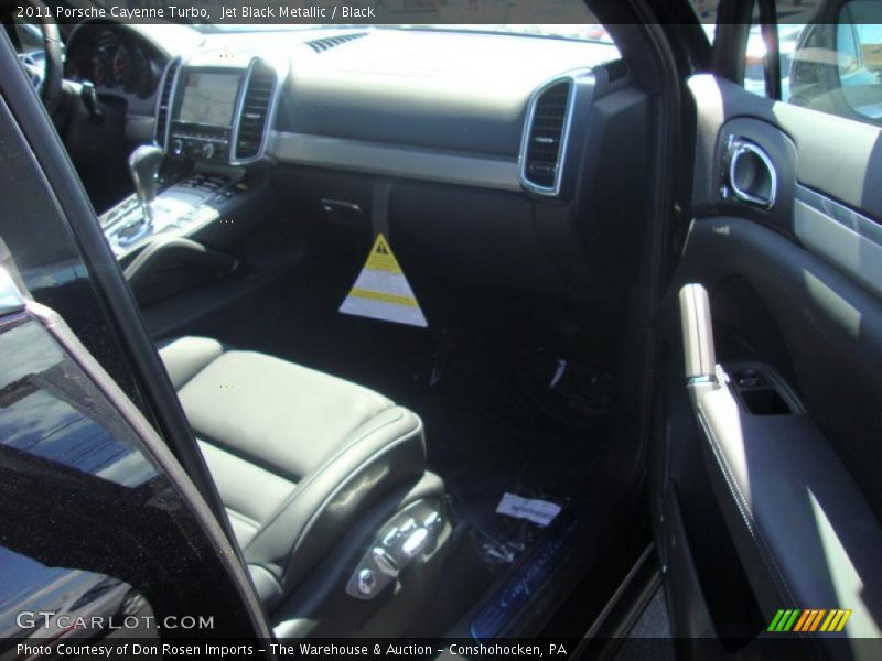 Jet Black Metallic / Black 2011 Porsche Cayenne Turbo