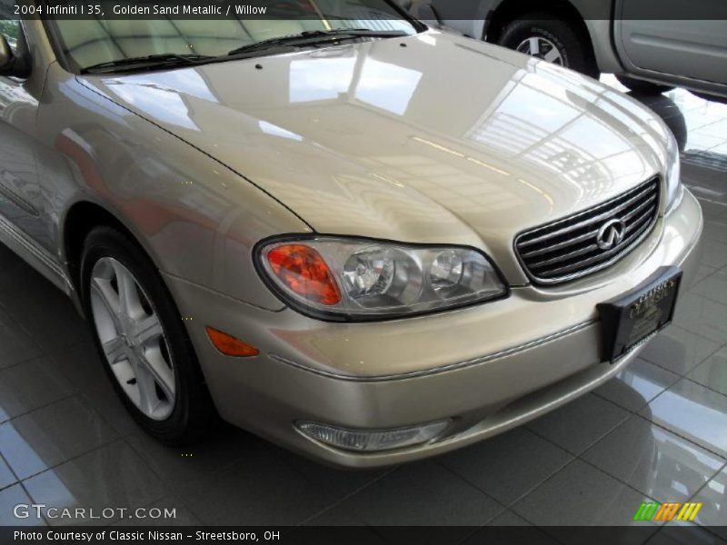 Golden Sand Metallic / Willow 2004 Infiniti I 35