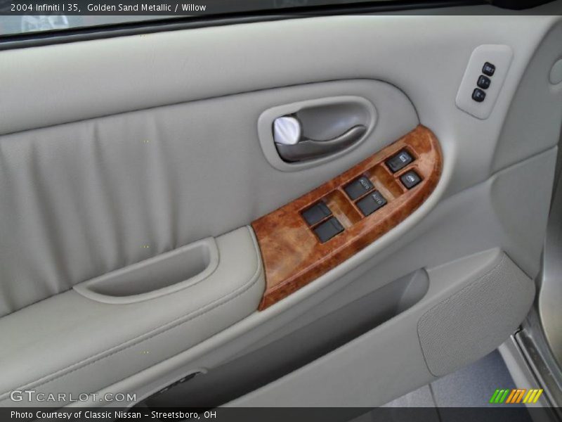 Golden Sand Metallic / Willow 2004 Infiniti I 35