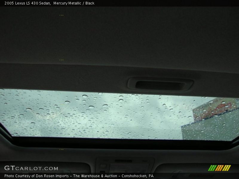 Mercury Metallic / Black 2005 Lexus LS 430 Sedan