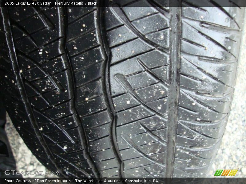 Mercury Metallic / Black 2005 Lexus LS 430 Sedan