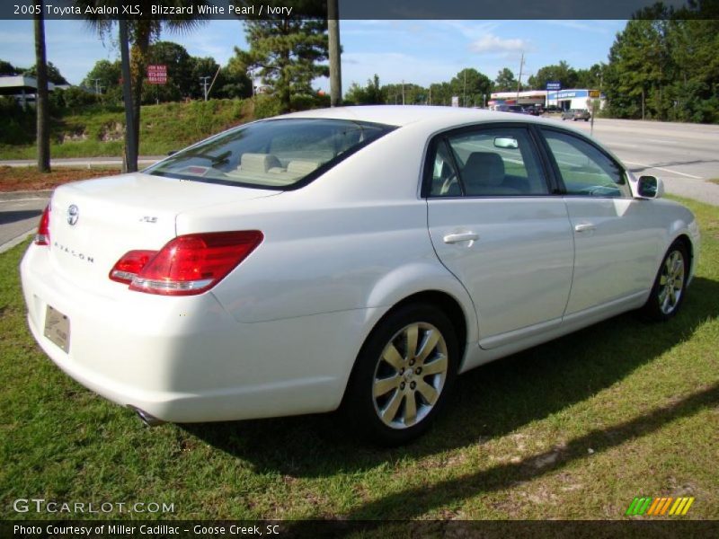 Blizzard White Pearl / Ivory 2005 Toyota Avalon XLS