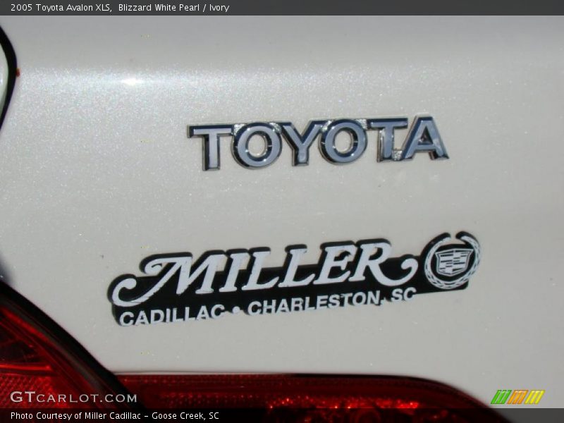 Blizzard White Pearl / Ivory 2005 Toyota Avalon XLS