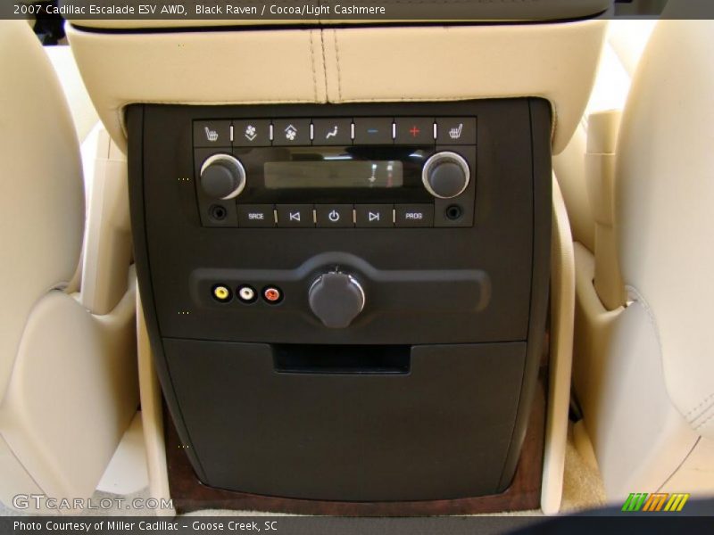 Black Raven / Cocoa/Light Cashmere 2007 Cadillac Escalade ESV AWD