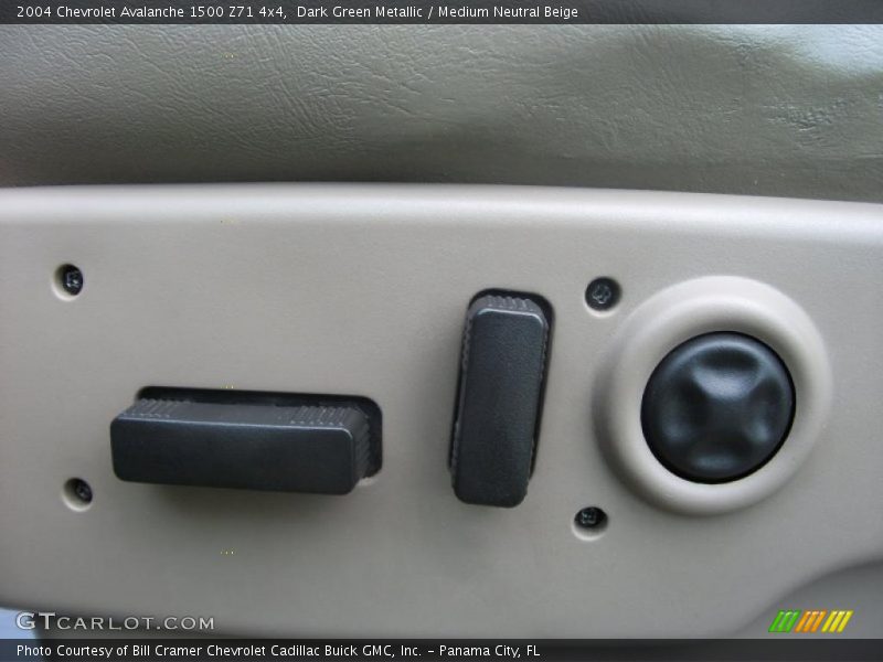 Dark Green Metallic / Medium Neutral Beige 2004 Chevrolet Avalanche 1500 Z71 4x4