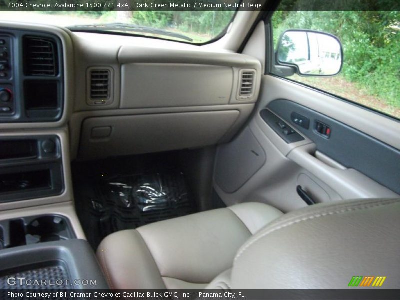 Dark Green Metallic / Medium Neutral Beige 2004 Chevrolet Avalanche 1500 Z71 4x4