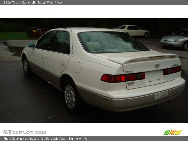 Super White / Oak 1999 Toyota Camry LE