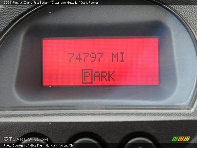 Graystone Metallic / Dark Pewter 2005 Pontiac Grand Prix Sedan