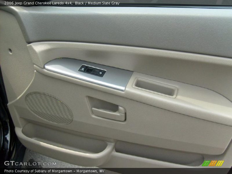 Black / Medium Slate Gray 2006 Jeep Grand Cherokee Laredo 4x4