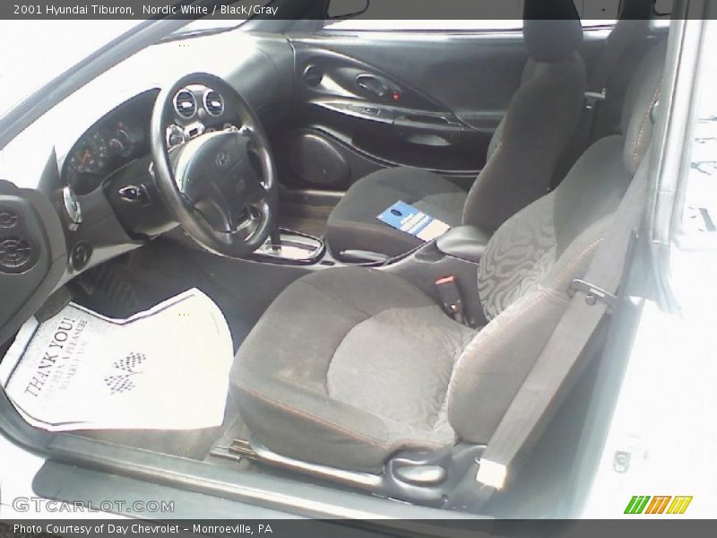 Nordic White / Black/Gray 2001 Hyundai Tiburon