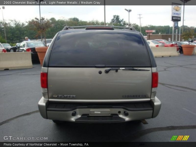 Light Pewter Metallic / Medium Gray 2003 Chevrolet Blazer LS 4x4