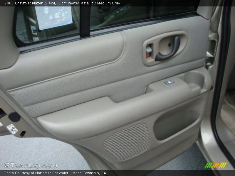 Light Pewter Metallic / Medium Gray 2003 Chevrolet Blazer LS 4x4