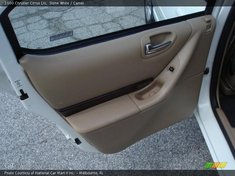 Stone White / Camel 2000 Chrysler Cirrus LXi