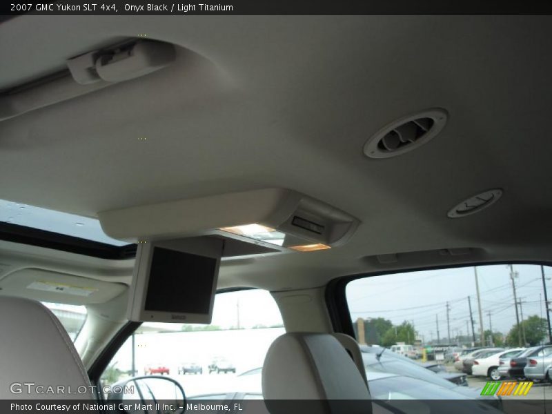 Onyx Black / Light Titanium 2007 GMC Yukon SLT 4x4